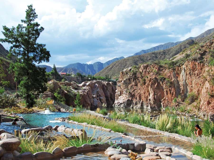 From Mendoza: Premium Spa Day at the Cacheuta Hot Springs - Timing, crowds, and the eight-hour question