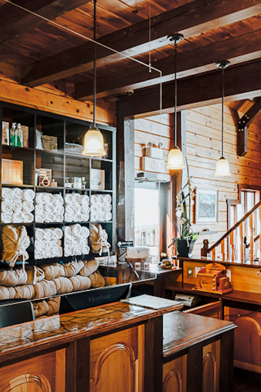 From Montreal: Natur'Eau Spa Day Trip with Admission Ticket - Indoor spaces for steam, scent, and quiet