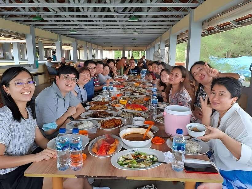 From Singapore, Batam Heritage Day Tour with Lunch & Massage - Layer cake, Luwak coffee, and Batik shopping