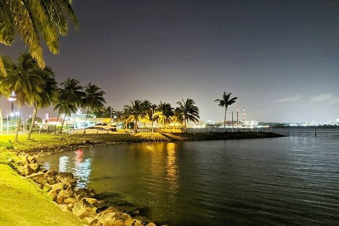 From Singapore: Private Malaysia express night tour + Massage - Why the private border crossing matters