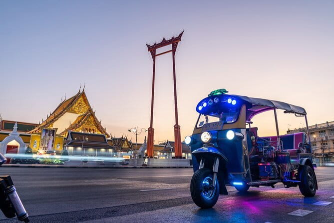 Fun Tuk Tuk Dinner and Massage in Old Town Bangkok - The Grand Palace and Bangkok’s beginnings