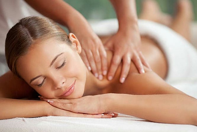 Go Rolaxe Go Massage and Spa with argan oil ® - Moroccan Tea Adds the Right Finishing Touch