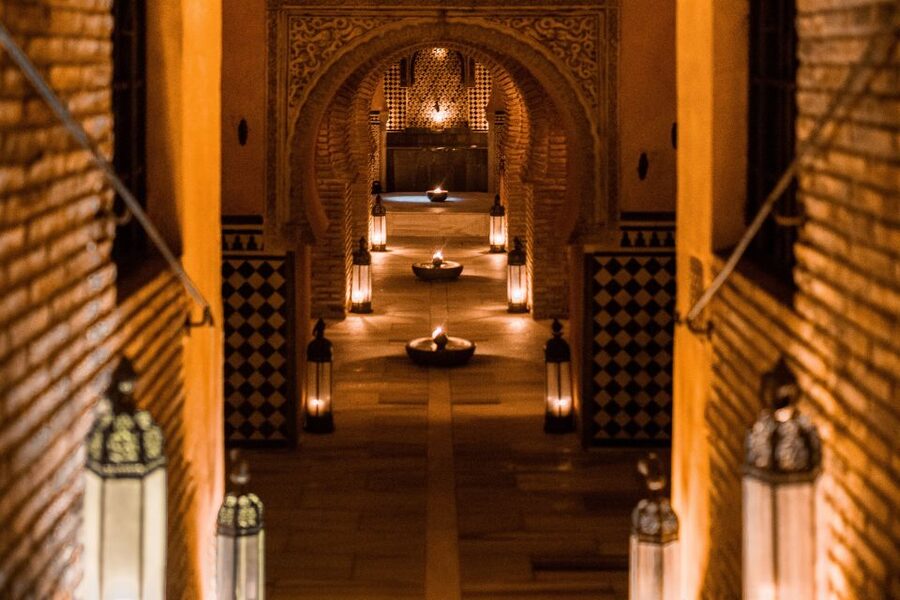 Granada: Hammam Al Ándalus with Massage - Moving through the hot, warm, cold, and steam rooms
