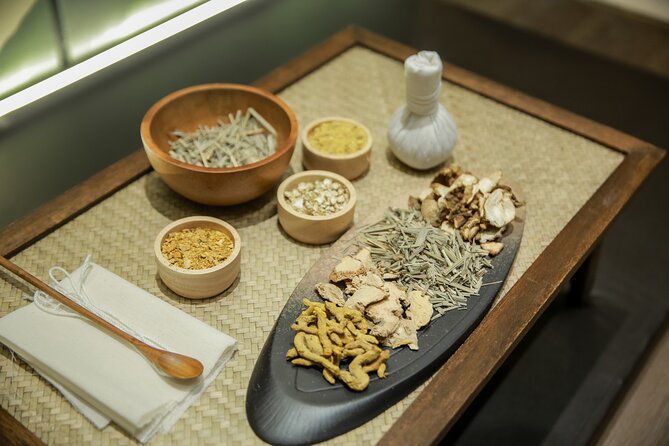 Hands-on Authentic Thai Massage Workshop - The two-hour format keeps the lesson focused