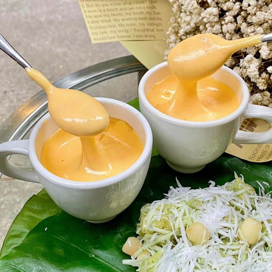 Hanoi: Michelin Guide Street Food Tour with Spa Experience - Crispy eel and glass noodles