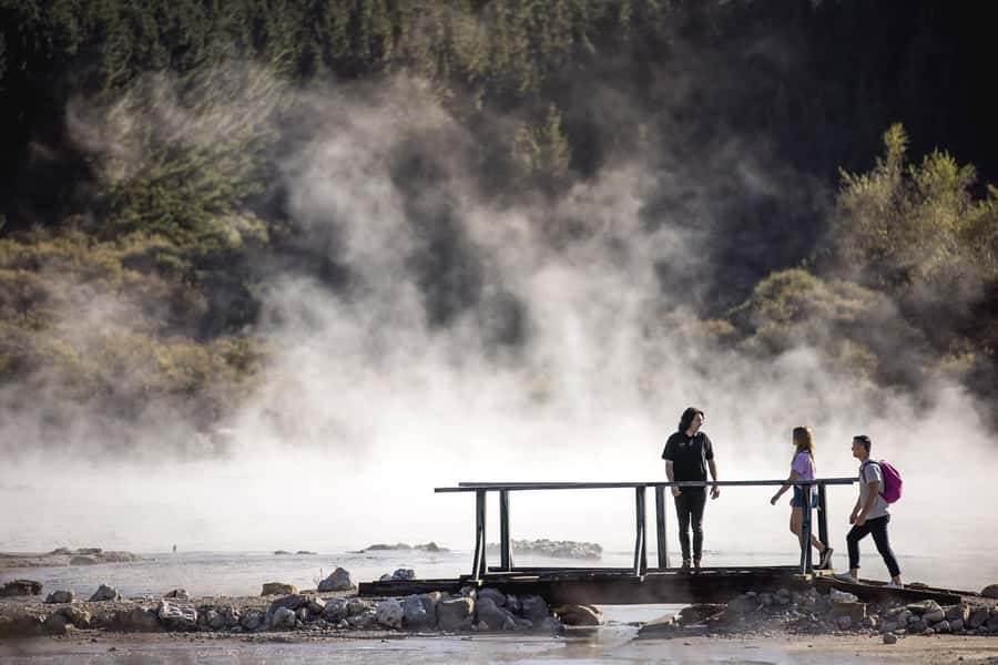 HELL'S GATE Mud Spa, Rotorua - Group Day Tour Ex Auckland - The Waikato River stop on the return
