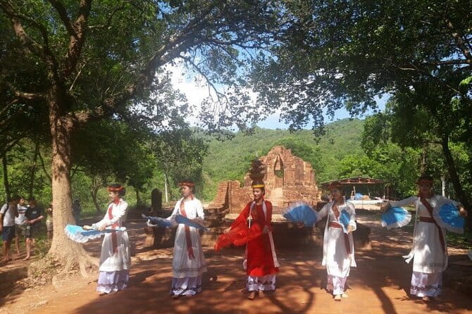 Hoi An Eco Cooking Class and Massage - Cooking Vietnamese dishes with the chef