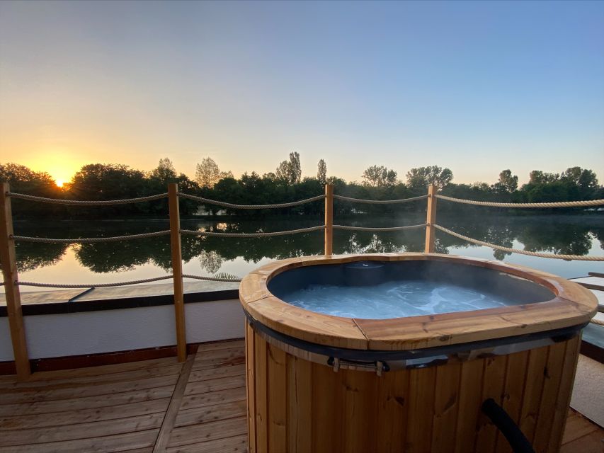 Hot tub and Relaxation - What happens during the 45 minutes