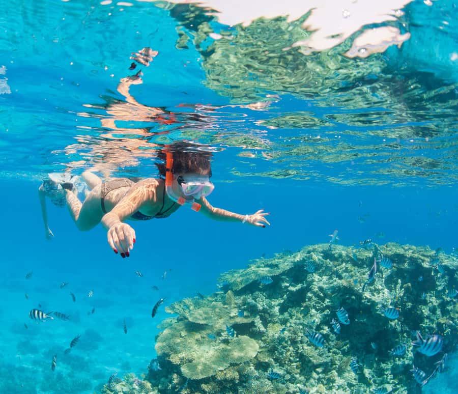 Hurghada: Orange & Giftun Island Cruise with Massage & Lunch - Lunch on the Red Sea is a welcome pause