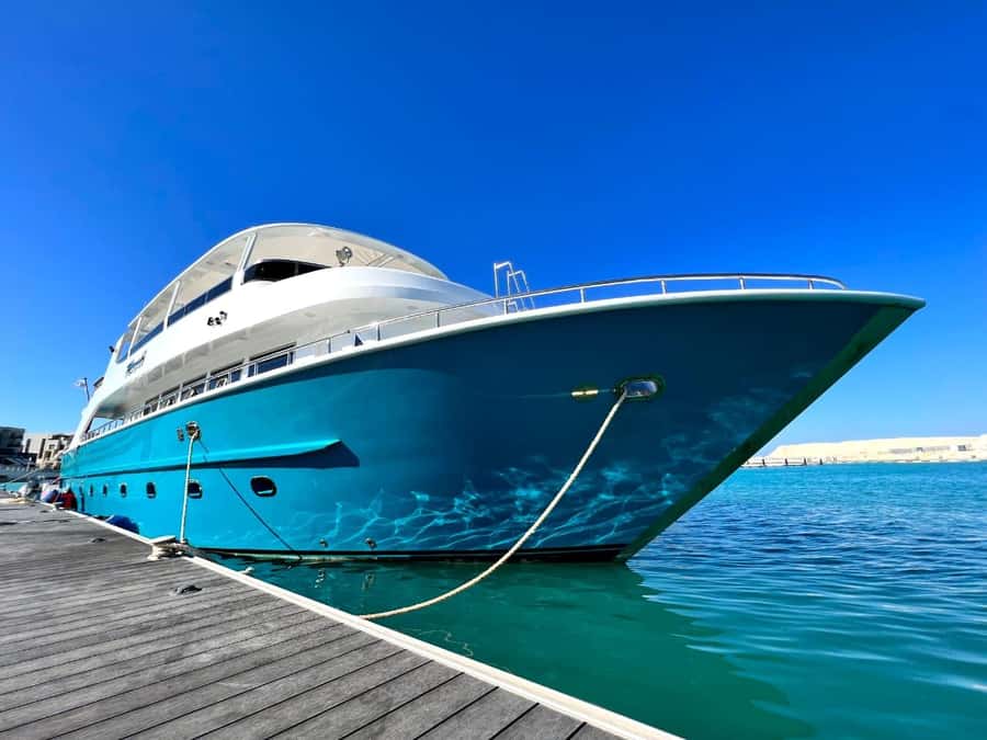 Hurghada: Orange & Giftun Island Cruise with Massage & Lunch - Orange Bay gives you 75 minutes to slow down
