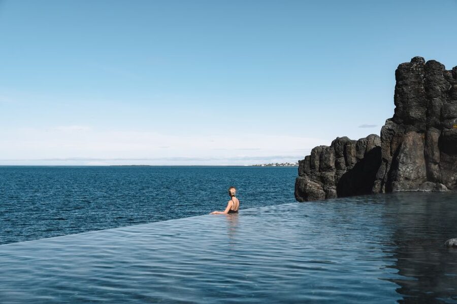 Iceland: Silfra Snorkeling Tour and Sky Lagoon Spa Combo - Getting to Silfra at Thingvellir