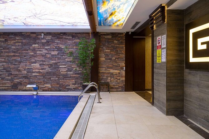 Istanbul: Private Turkish Bath, Foam, Massage, Pool in Taksim - How the staff shapes the experience