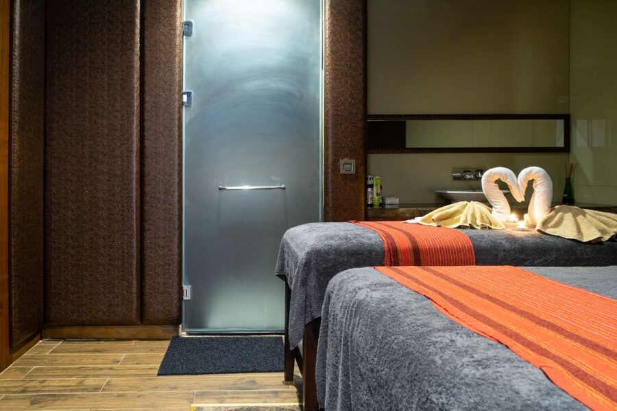 Istanbul: Private Turkish Bath, Massage, and Pool in Taksim - Small Drawbacks to Keep in Mind
