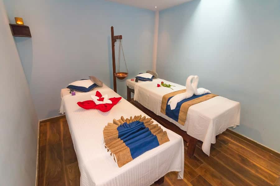 Kathmandu: Spa Package with Massage, Facial and Bath - Sauna, steam, and jacuzzi: useful, but keep expectations modest