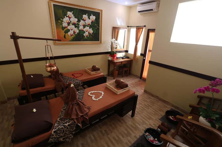 Kuta: 90 Minutes Bali Massage Treatment - The best time to book this experience