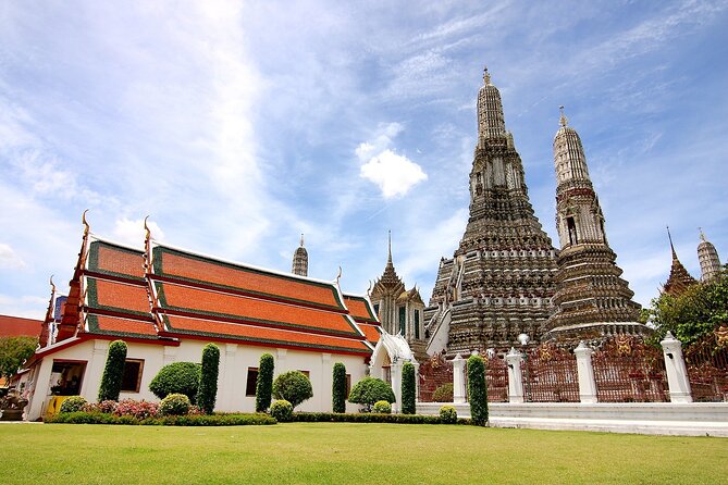 Laem Chabang Port Shop, Massage & Taste Food in Bangkok Excursion - Wat Arun beside the Chao Phraya River