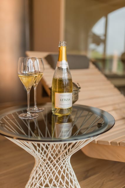 Langhe: scenic spa with natural grape cosmetics - A four-hour Piedmont experience in one place