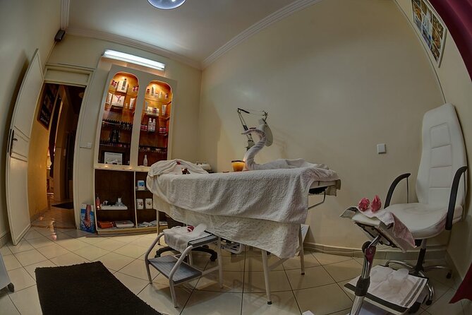 Luxury Massage and Hammam for 2 Hours including transportation - The Berber massage starts with the feet