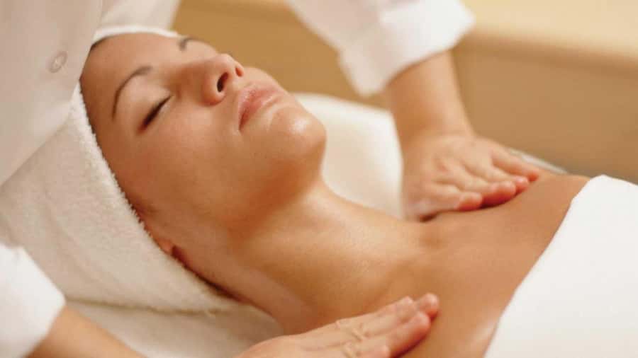 Marrakech : Hammam massage in an authentic spa - Arriving among fountains and quiet rooms
