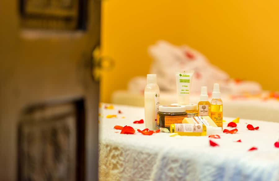Marrakech: Palmeraie Camel Ride & Traditional Moroccan Spa - Dressing for the ride in a jilbab and scarf
