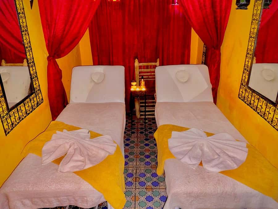 Marrakech: Souk Tour & Berber Hammam with Massage - Walking through Marrakech’s souks