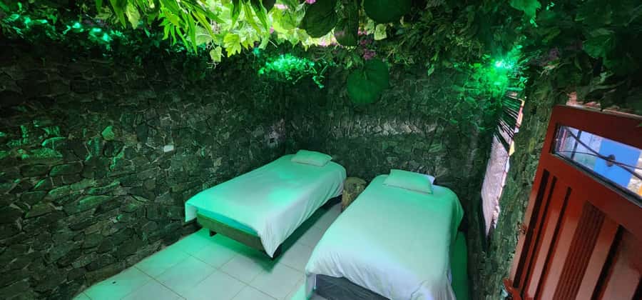 Medellin: Coffee Farm Tour & Spa with Overnight Glamping - Practical packing and planning advice