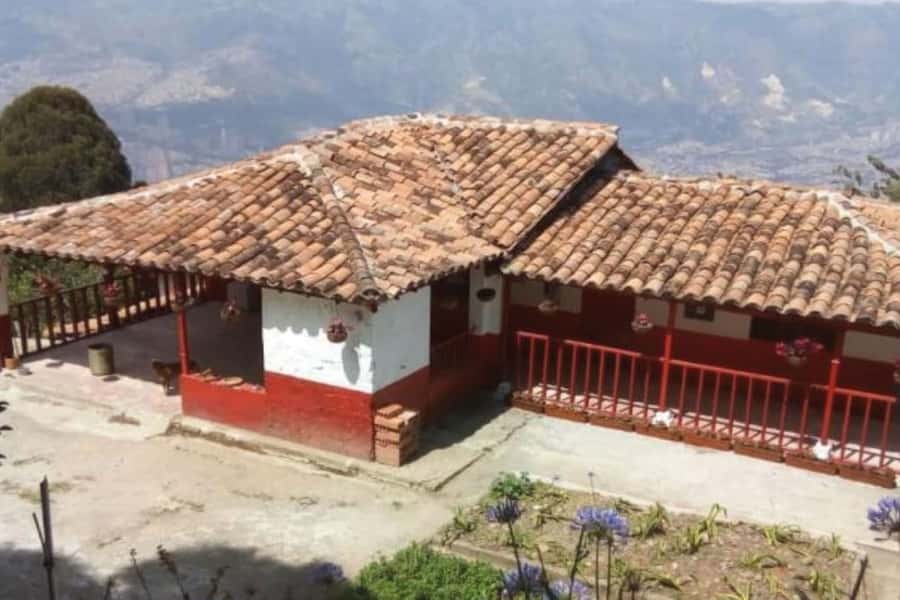 Medellin: Coffee Farm Tour & Spa with Overnight Glamping - The coffee spa is the stay’s most unusual feature