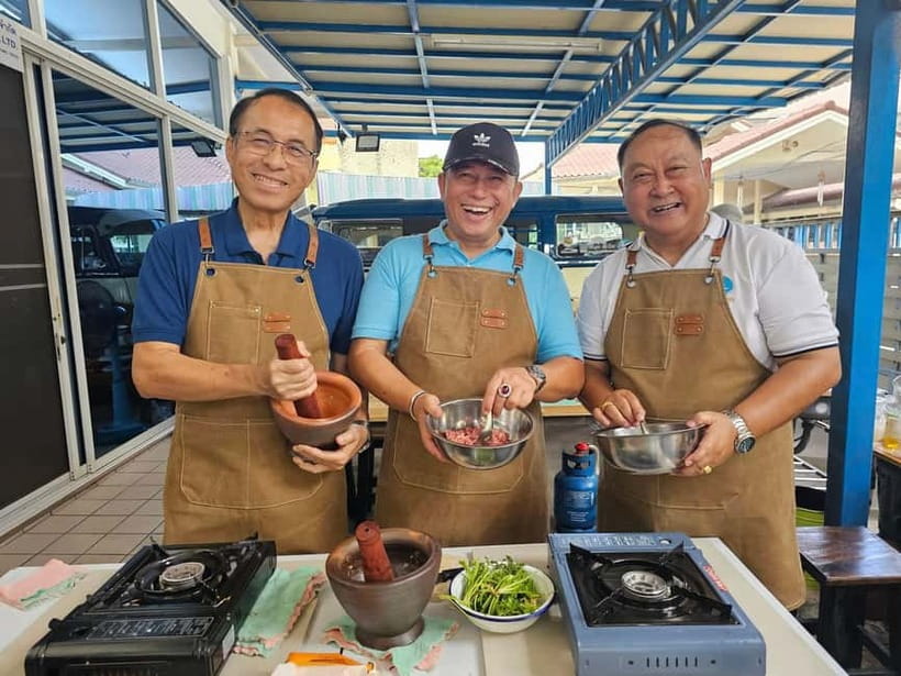 Mini Group: Authentic Thai Cooking & Wellness Experience - Learning Thai herbs from market to garden