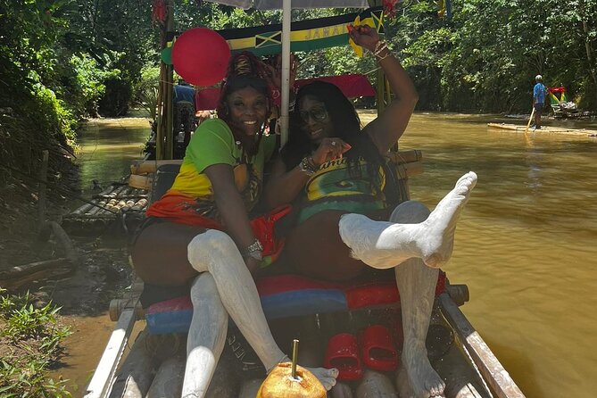 Montego Bay Bamboo River Rafting and Limestone Massage - The limestone foot massage on the riverbank