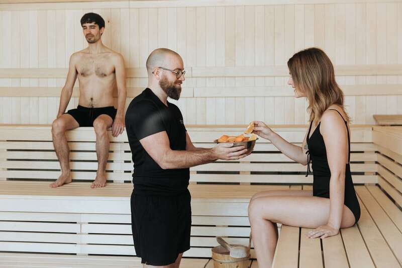 Montreal: Nordic Spa Thermal Experience - How to use the hot, cold, and rest cycle