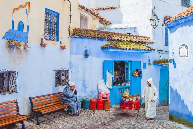 Moroccan Serenity: Hammam & Massage Bliss in Marrakech - Group size, language, and the human side