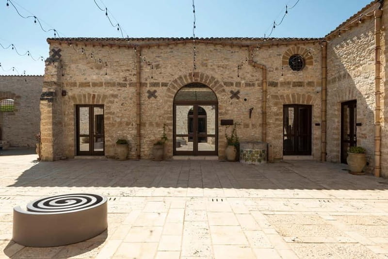 Nature and relaxation by the pool at Baglio Passofondo Estates - Four hours beside the pool and whirlpool