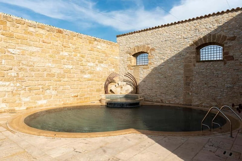 Nature and relaxation by the pool at Baglio Passofondo Estates - Should you book this pool experience?