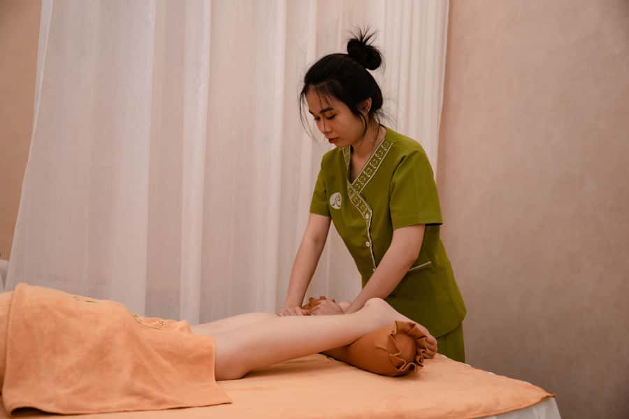 Nha Trang: 90mins Hot Stone Massage (FREE PICK-UP for 2pax+) - Back acupressure meets warm stones