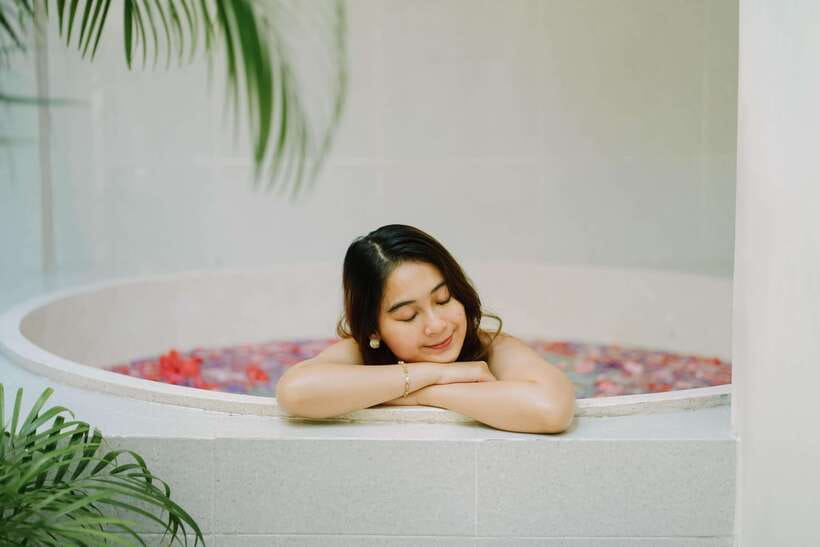 Nusa dua: Luxury Spa Bali Massage, Scrub, Flowerbath 2 hour - What the $44 package includes
