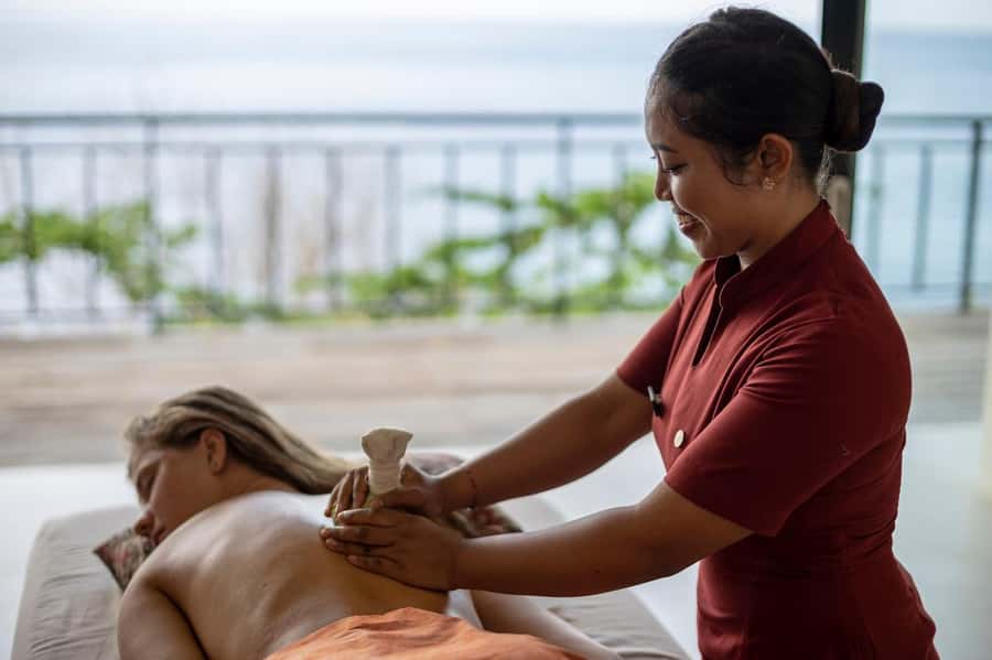 Nusa Penida: Luxury Spa & Flower Bath at Tejas Warnakali - What Happens During the Flower Bath