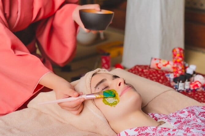 Osaka:Bamboo Healing Massage at the Temple <90-min> - Foot bath and the first step toward relaxation