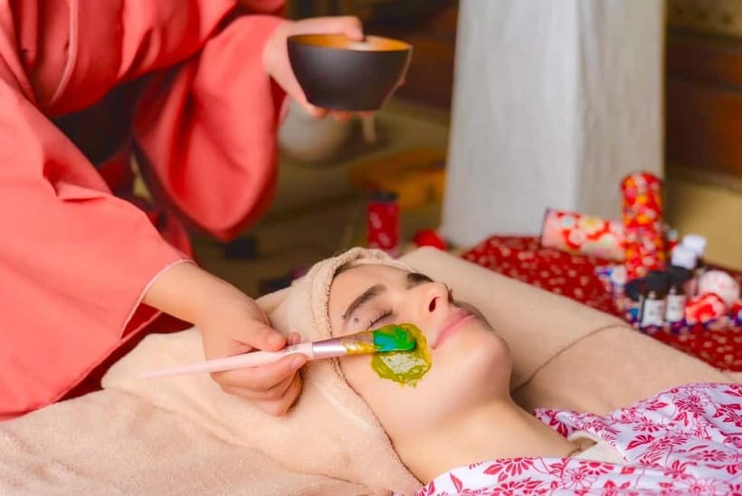 Osaka: Japanese Zen Massage and Facial at the Temple/180-min - Welcome drink, yukata, and the first change of pace