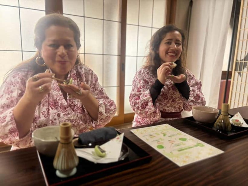 Osaka Temple Head Spa &Matcha Facial – Refresh & Glow〈90min〉 - Finding the meeting point without getting lost