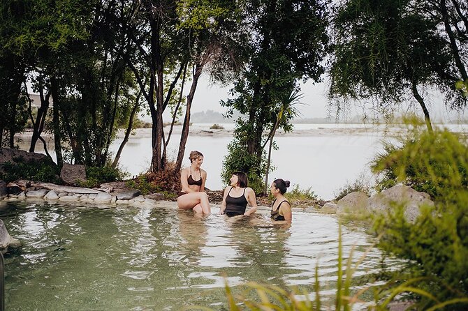 Polynesian Spa Rotorua: Deluxe Lake Spa Hot Spring Bathing - Recliners, changing rooms, and the practical comforts