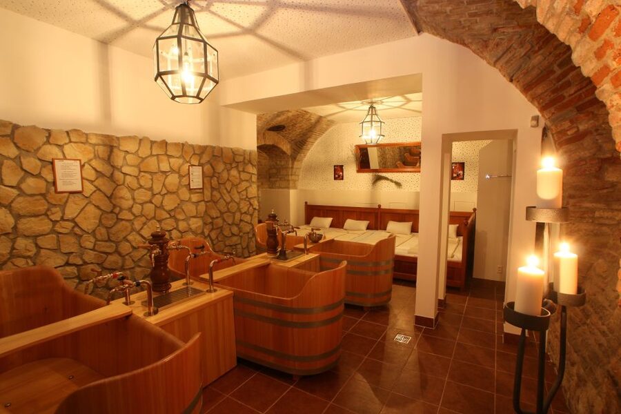 Prague: Bernard Beer Spa with Beer and Massage Option - Adding the 20-minute massage