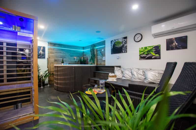 Prague: Modern Private Spa with Jacuzzi and/or Sauna - The arrival details deserve serious attention
