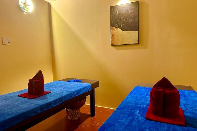 Private 1-Hour Relaxation Massage in Hoi An - Entering the private air-conditioned room