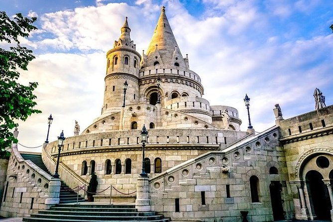 Private 4 Hours Budapest city tour and 3 hours Széchenyi thermal spa relax - Why this private Budapest day works
