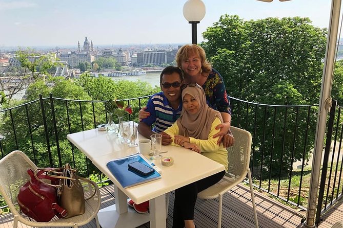 Private 4 Hours Budapest city tour and 3 hours Széchenyi thermal spa relax - St. Stephen’s Basilica and Budapest’s religious center