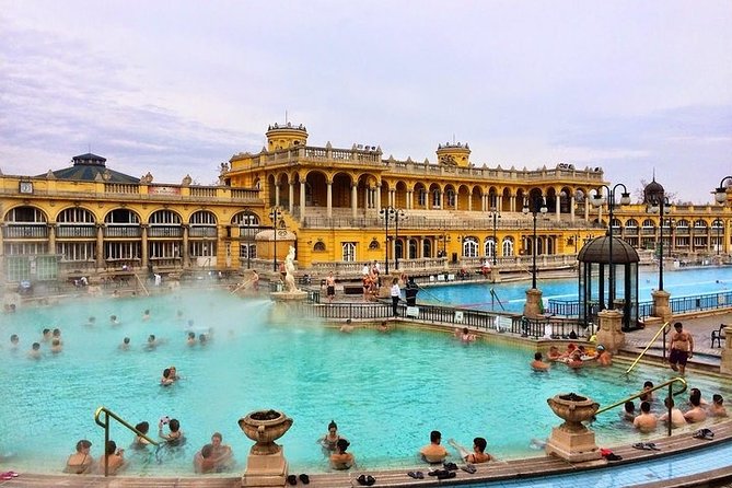 Private 4 Hours Budapest city tour and 3 hours Széchenyi thermal spa relax - Parliament and the first look at Pest