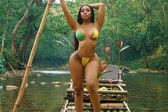 Private bamboo rafting and massage in Montego Bay - Limestone massage on the water