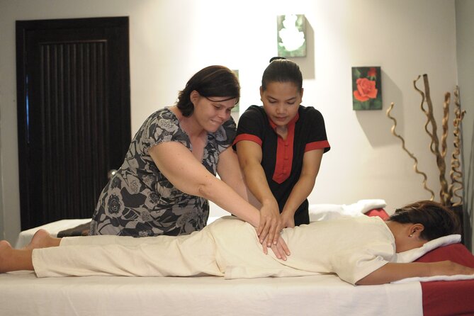 Private Full-Day Massage Classes in Phnom Penh - Choosing between aroma work and Khmer tradition