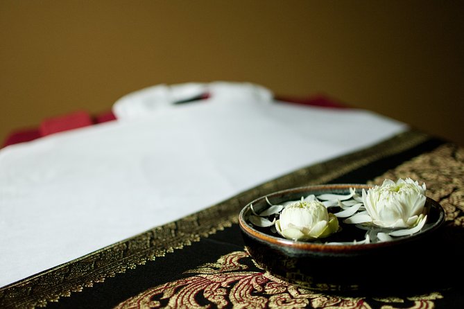 Private Full-Day Massage Classes in Phnom Penh - Khmer massage and the idea of energy lines