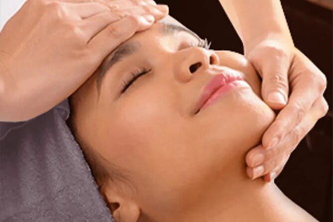 Private Rejuvenating Mask Therapy in Da Nang - The one-hour treatment, step by step
